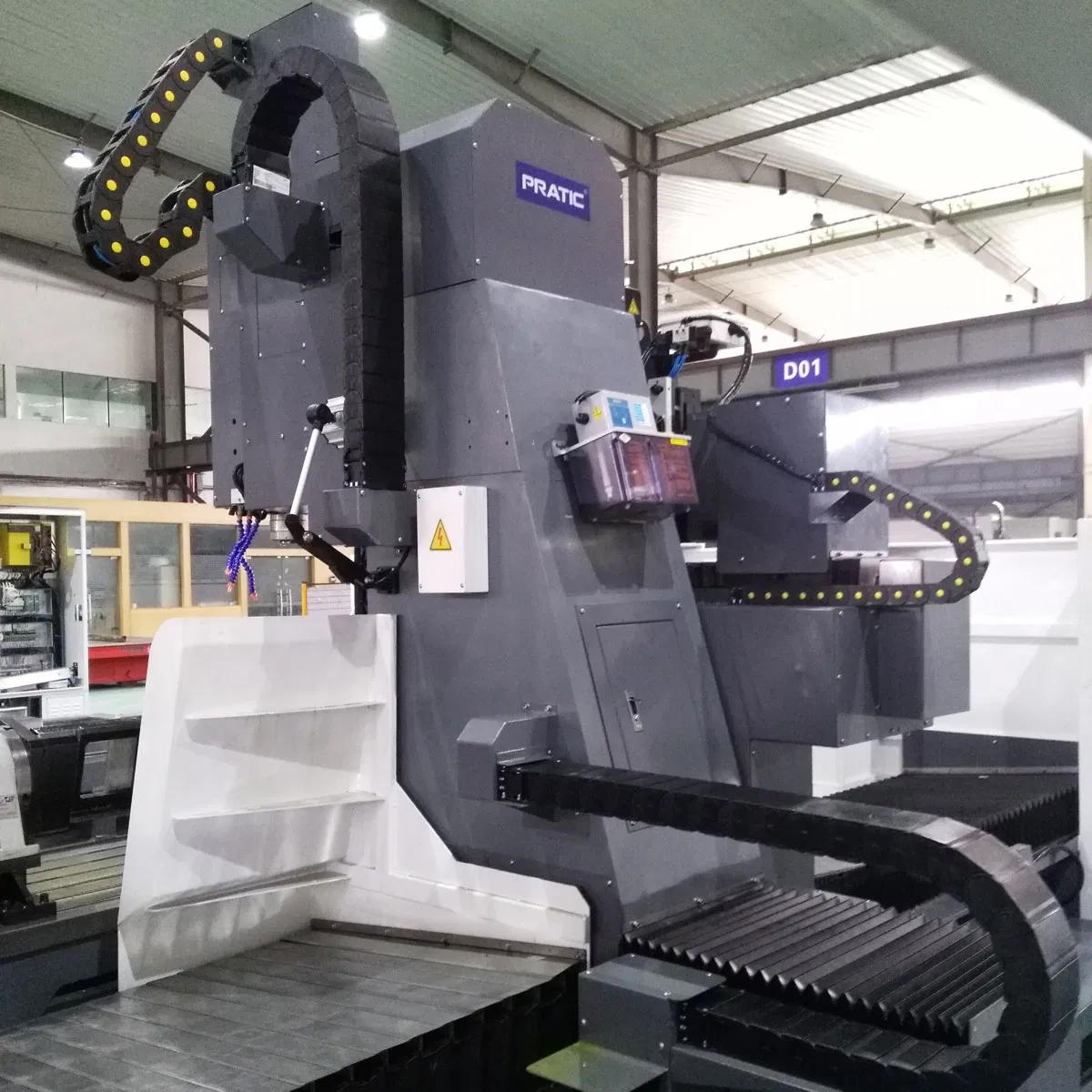 4 Axis Swing Head Long Lathe Bed Metal Auto Parts Processing CNC Milling Machine