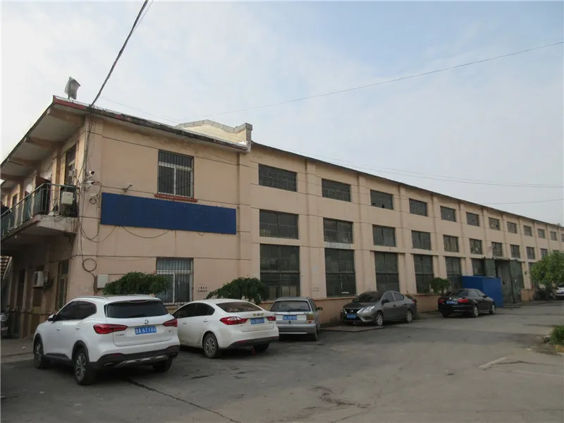 EDM Machine Tool for Pattern Processing of Car Tire Mold