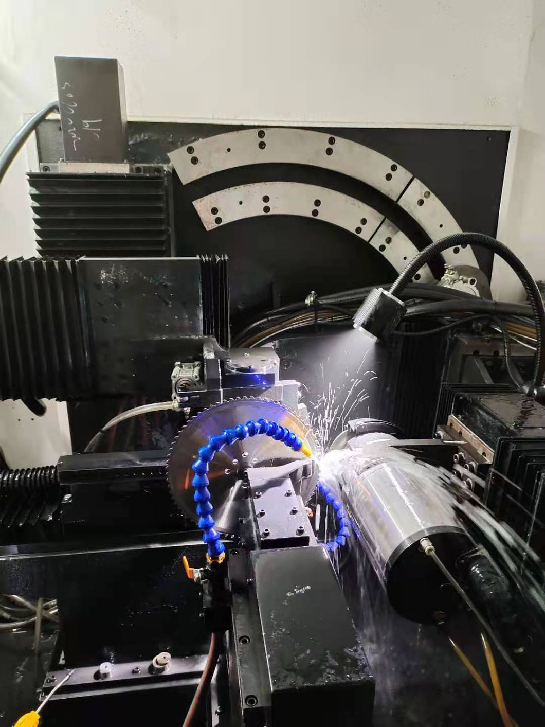 High Precision CNC Circular Saw Blade Sharpener Grinding Machine