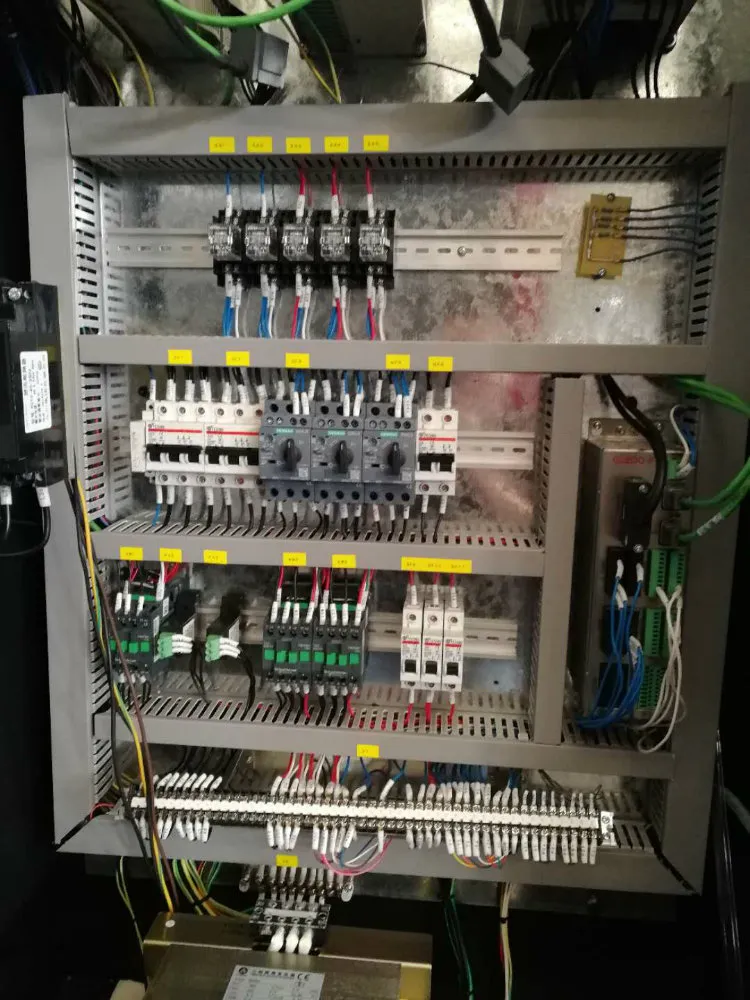 Vmc650/850/1060 CNC Milling Machine Metal Working Vertical Machining Center