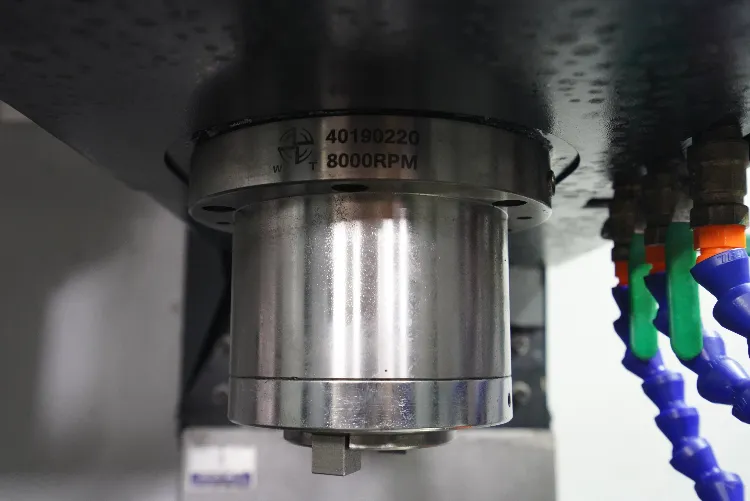 Xh7145 Mini Factory 3 Axis CNC Vertical Machining Center